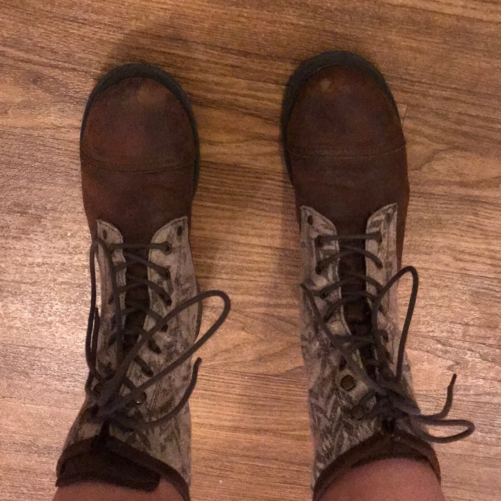 Riding Boots - Picture 2 of 3